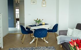 Nowy Apartment Przy Placu Szembeka